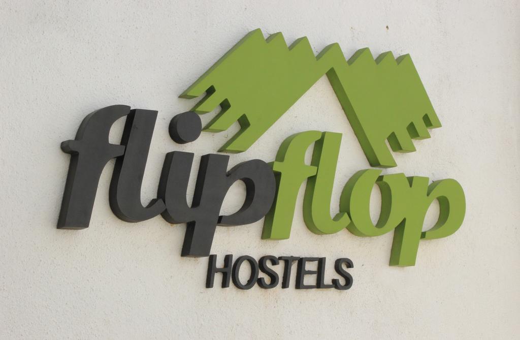 Flipflop Hostel Negombo Esterno foto